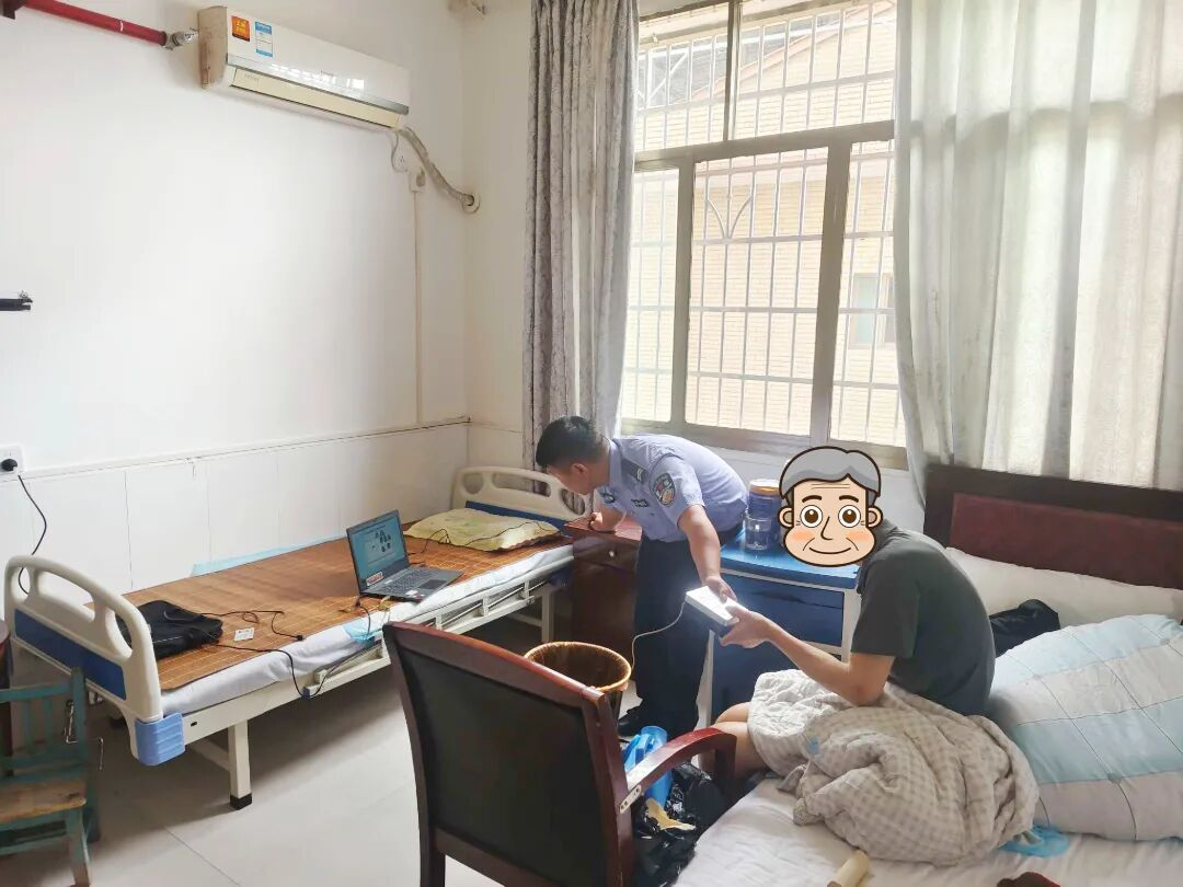 窗口“向前移” 服务“零距离”：双峰公安用暖心行动传递民生温度