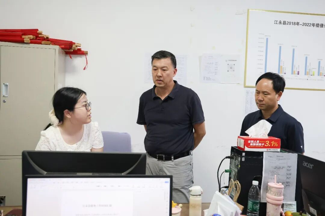 江永：李群辉调研财税工作