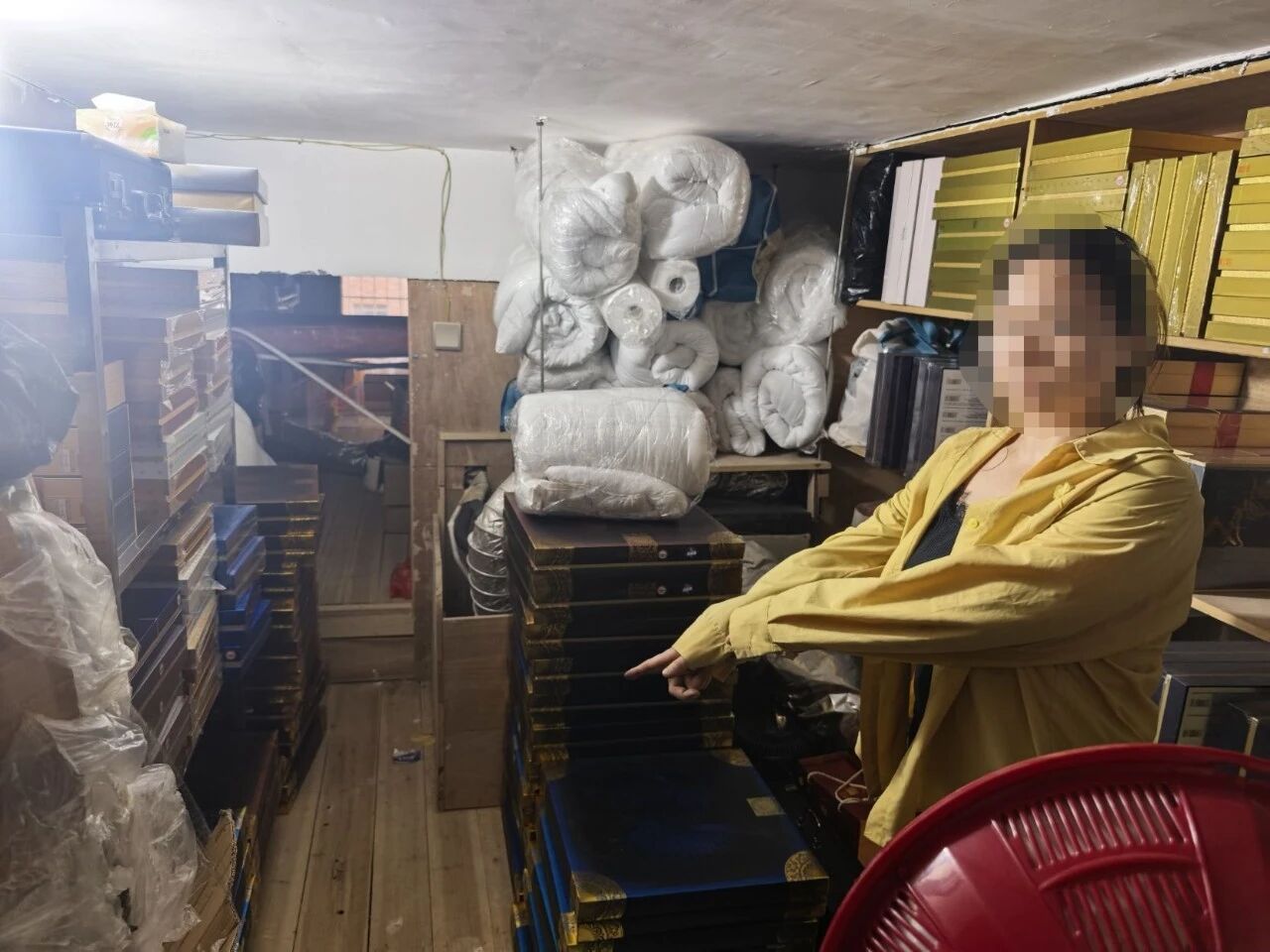 获锦旗！零陵公安24小时擒贼追赃