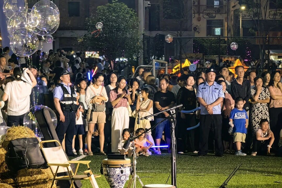 桑植公安全力护航文体旅活动，以“警色”守护“夜色”获群众点赞