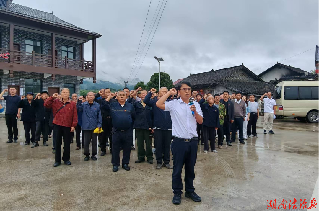 党建结对庆七一  同心共建促振兴
