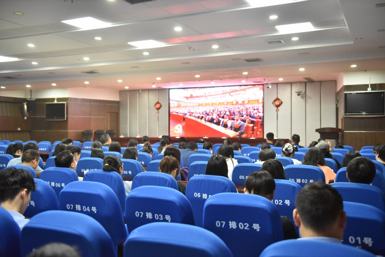 娄星法院组织干警集中收看  庆祝中国共产党成立105周年大会
