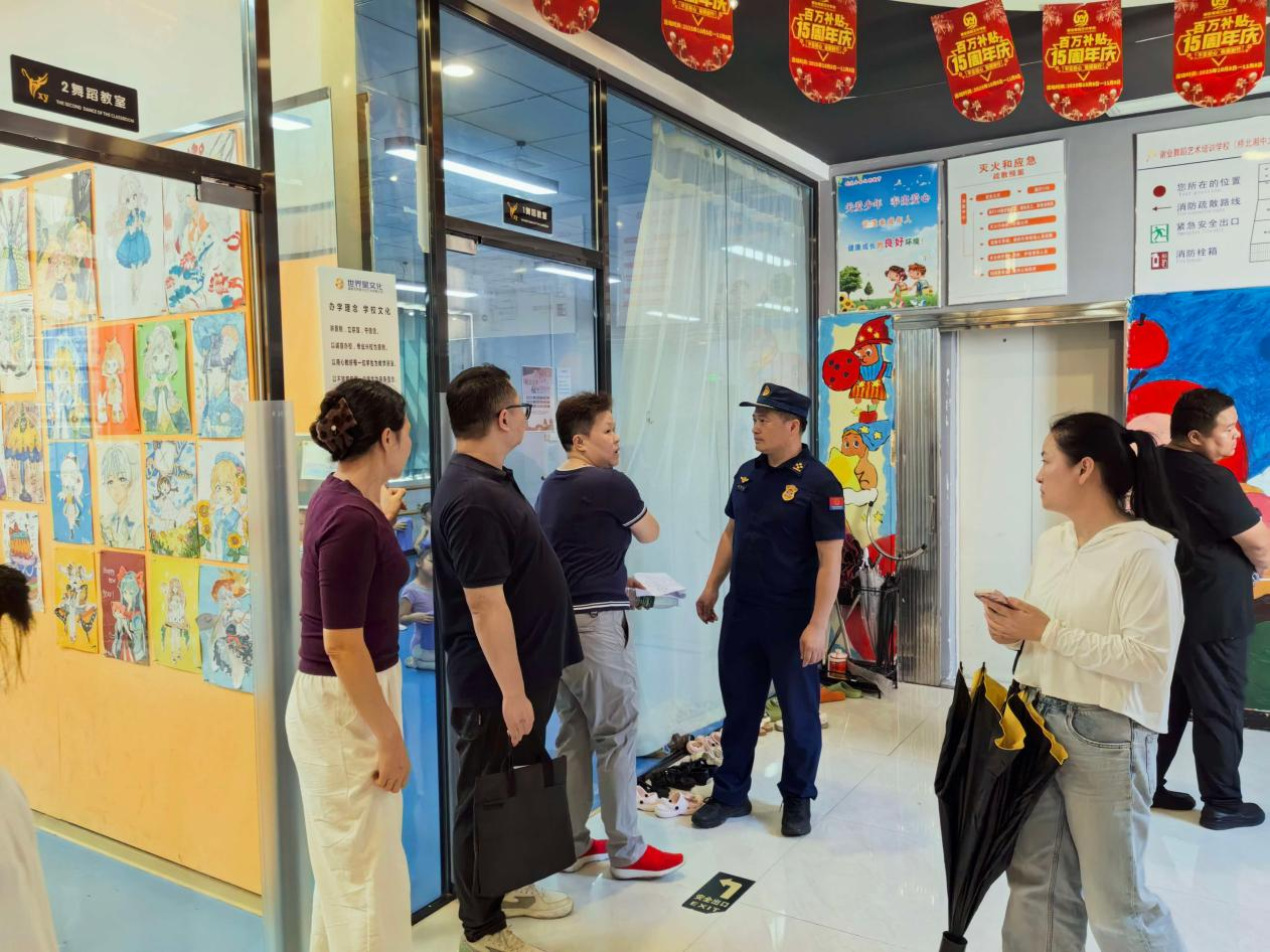 资阳区多部门联合督导检查 筑牢辖区消防安全屏障