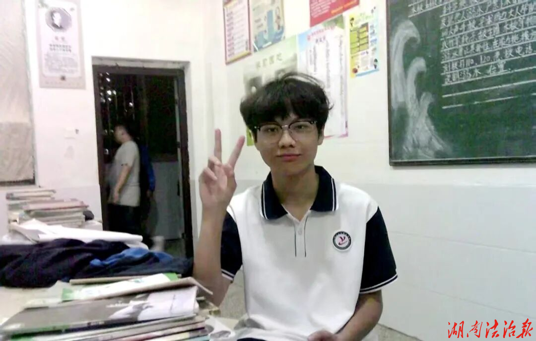 点赞！邵东高二学生周有智勇救落水母女