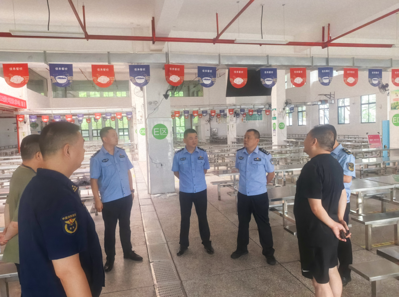 护航科创赛事 守护平安赛场——武陵源公安分局圆满完成全国中小学机器人设计与信息素养大赛安保任务