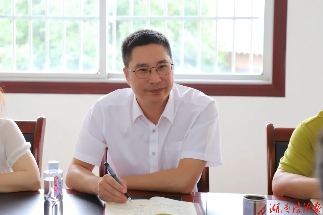 毛杰中深入联点村调研乡村振兴工作