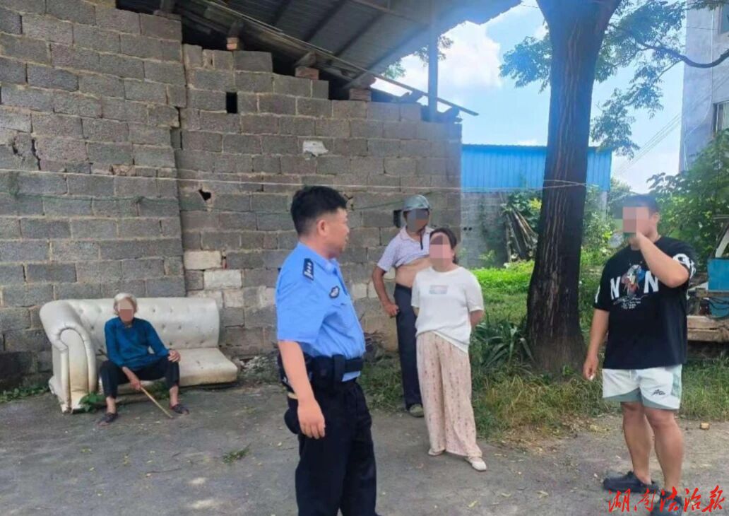 暖心守护不缺位！江永县公安局城关派出所暖心帮助高龄老人平安回家