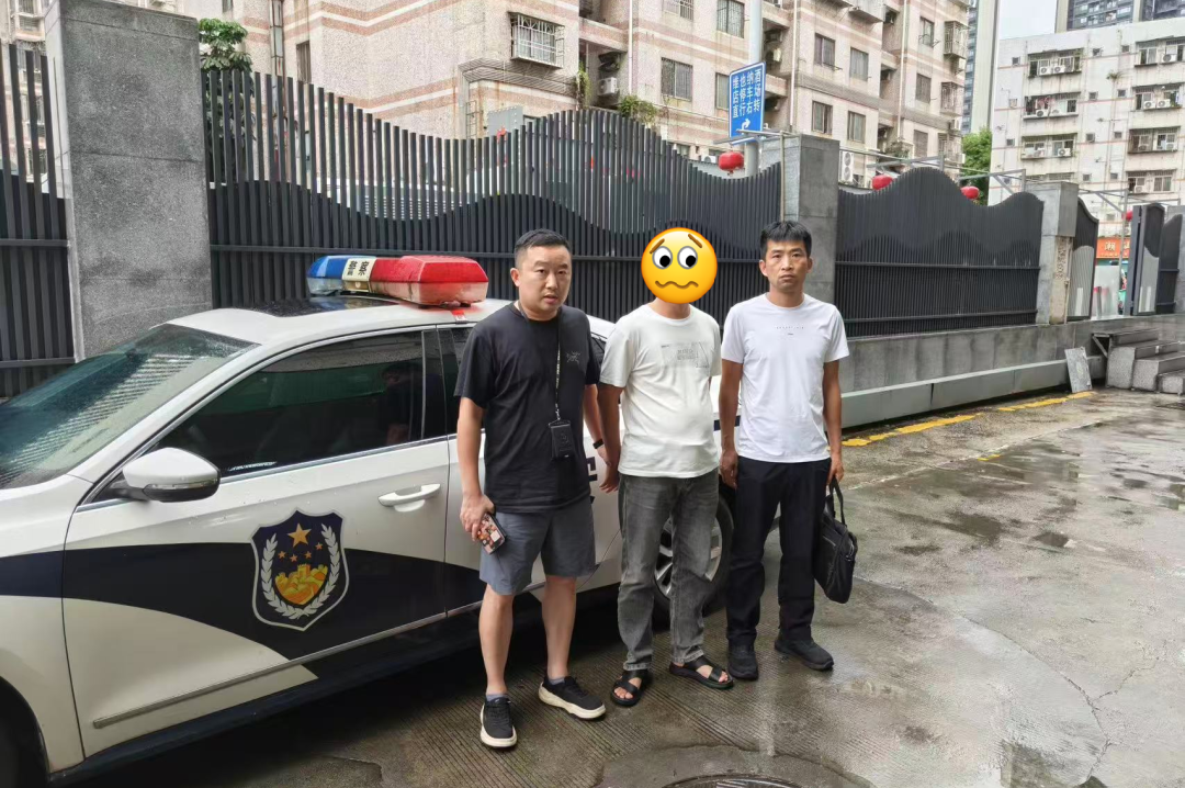 AI 编造暴雨灾情谣言，一男子被桑植公安依法处罚！