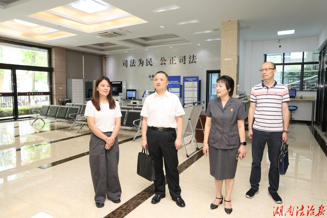 怀化中院：省法院代表委员联络处到怀化走访人大代表
