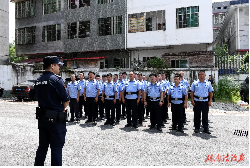送教上门淬精兵 精准赋能强基础丨新邵公安扎实开展线送教练兵活动