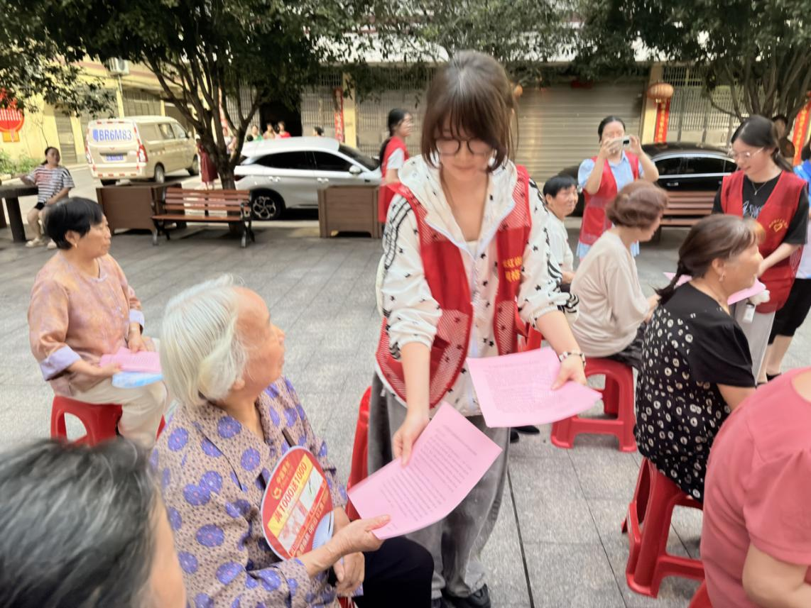 祁阳市司法局：深耕精准入户法律服务 筑牢法治新“枫”景线