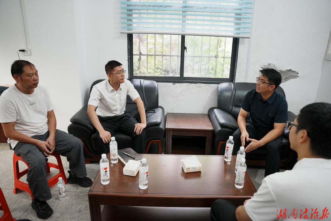 道县人民检察院党组书记高斯赴四马桥镇调研乡村振兴工作