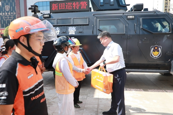 新田：陈雄开展中国医师节走访慰问暨“送清凉”走访慰问活动