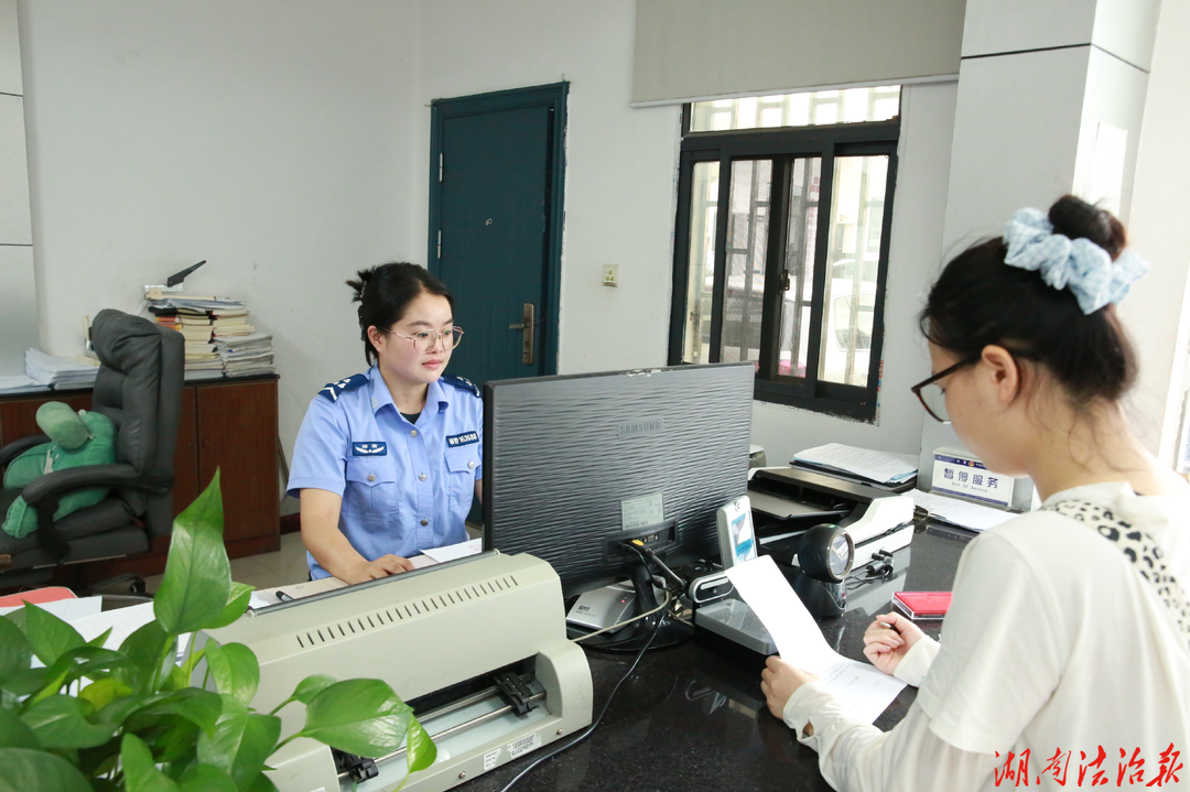 【强治理 护民安 促发展】凤凰县阿拉营派出所：三维发力筑牢平安防线 全时段守护践行为民担当