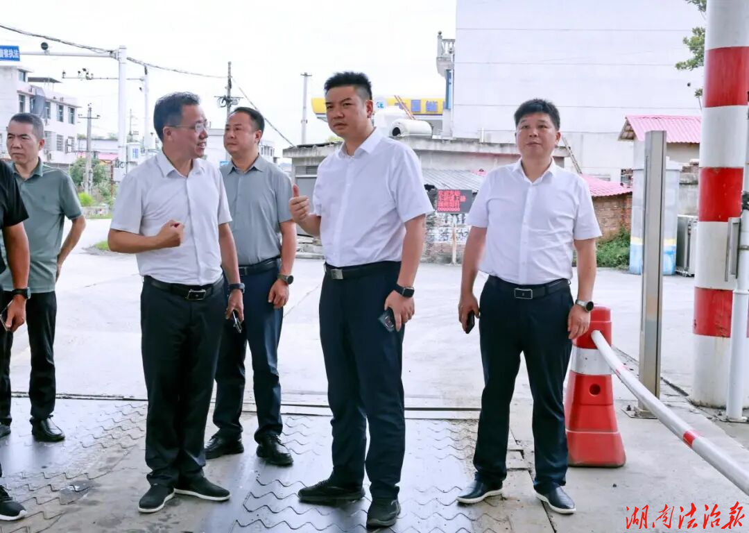 伍鹤群检查超限超载治理及交通运输安全生产整改工作