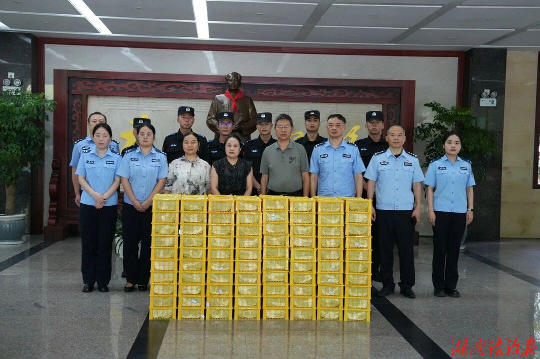 盛夏送“清凉”!这份关怀，致敬热浪中的藏蓝坚守者