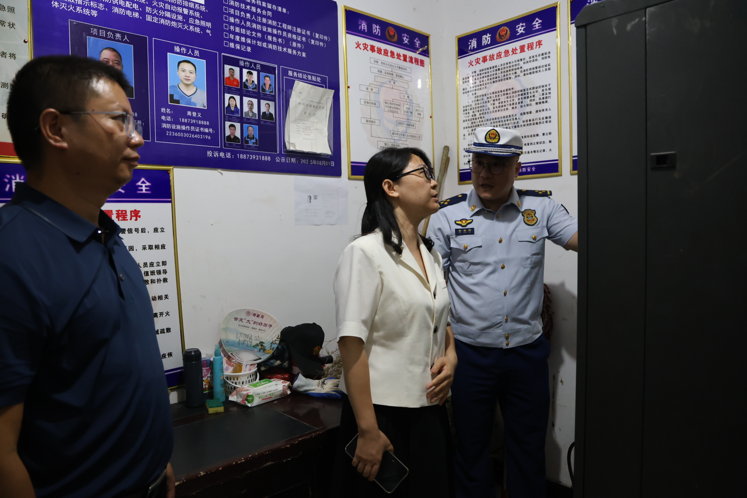 新邵县开展消防安全专项夜查暨重大火灾隐患督改回访行动