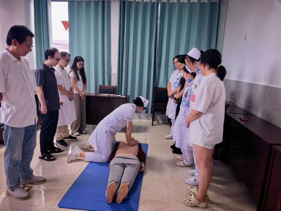 新院新起点 ：江永县中医院新院区急诊科开展急救技能专项培训