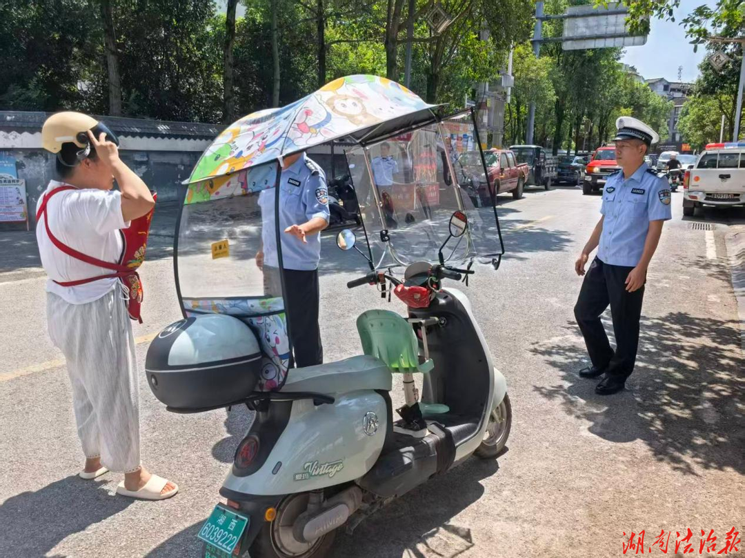 【强治理 护民安】龙山公安：抓实路面管控，守护平安出行路