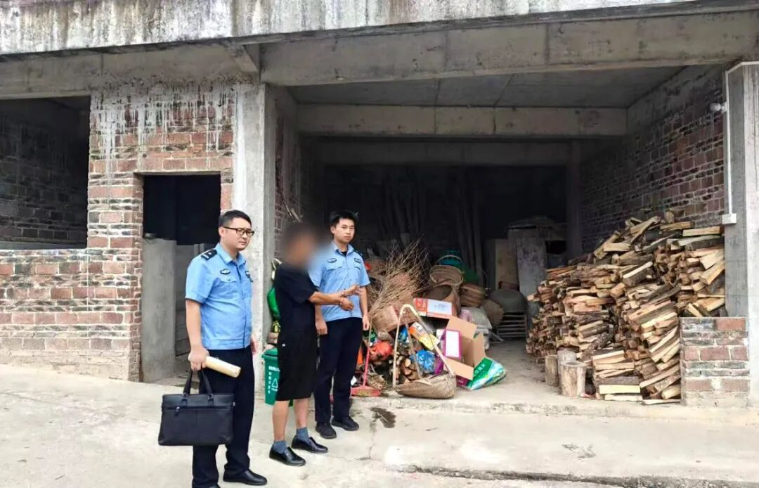 专偷农户鸡鸭！流窜 “偷鸡贼” 被抓
