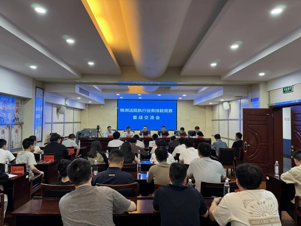 兴趣小组“充电”忙，交流会上“取经”热