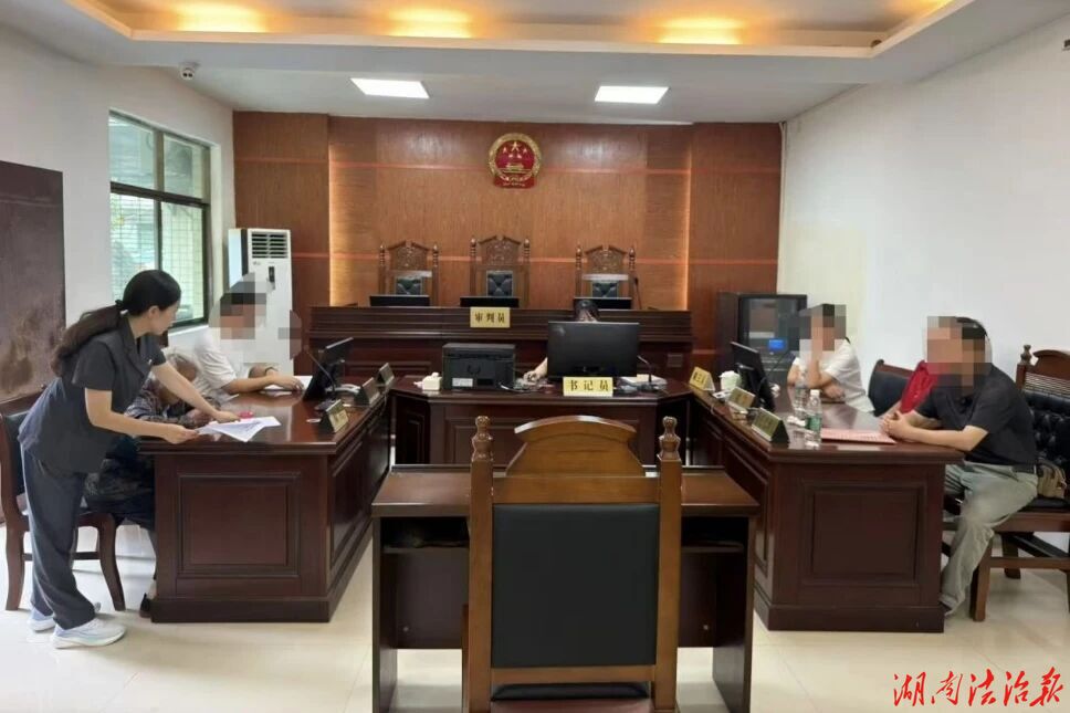 八旬婆婆起诉儿媳，柔性调解守护家庭和睦