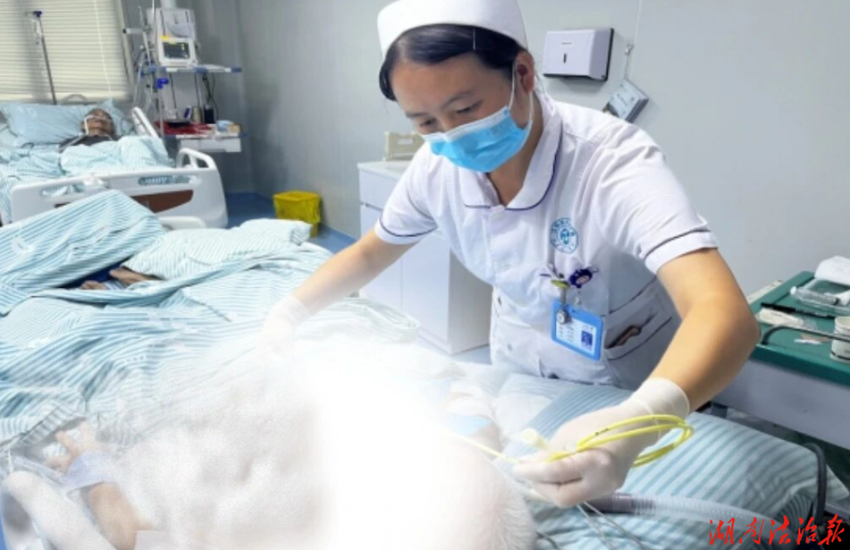 江永县人民医院呼吸与重症医学科为重症患者开辟营养通道