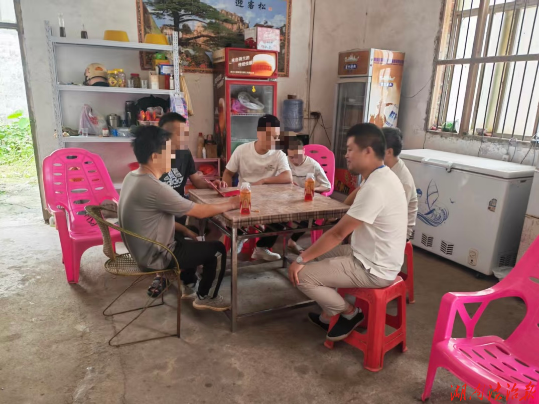 江华：开展节前走访活动，筑牢安全稳定防线