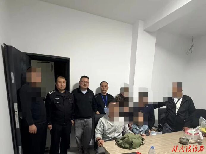 武陵源法院旅游速裁法庭成功化解一起游客人身损害纠纷