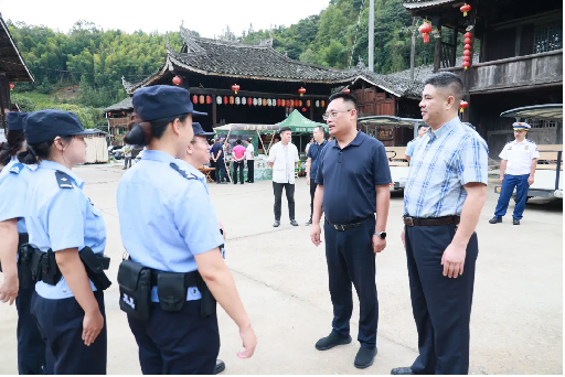 张克任国庆当日走访慰问公安一线：以最高标准、最严举措筑牢安全屏障