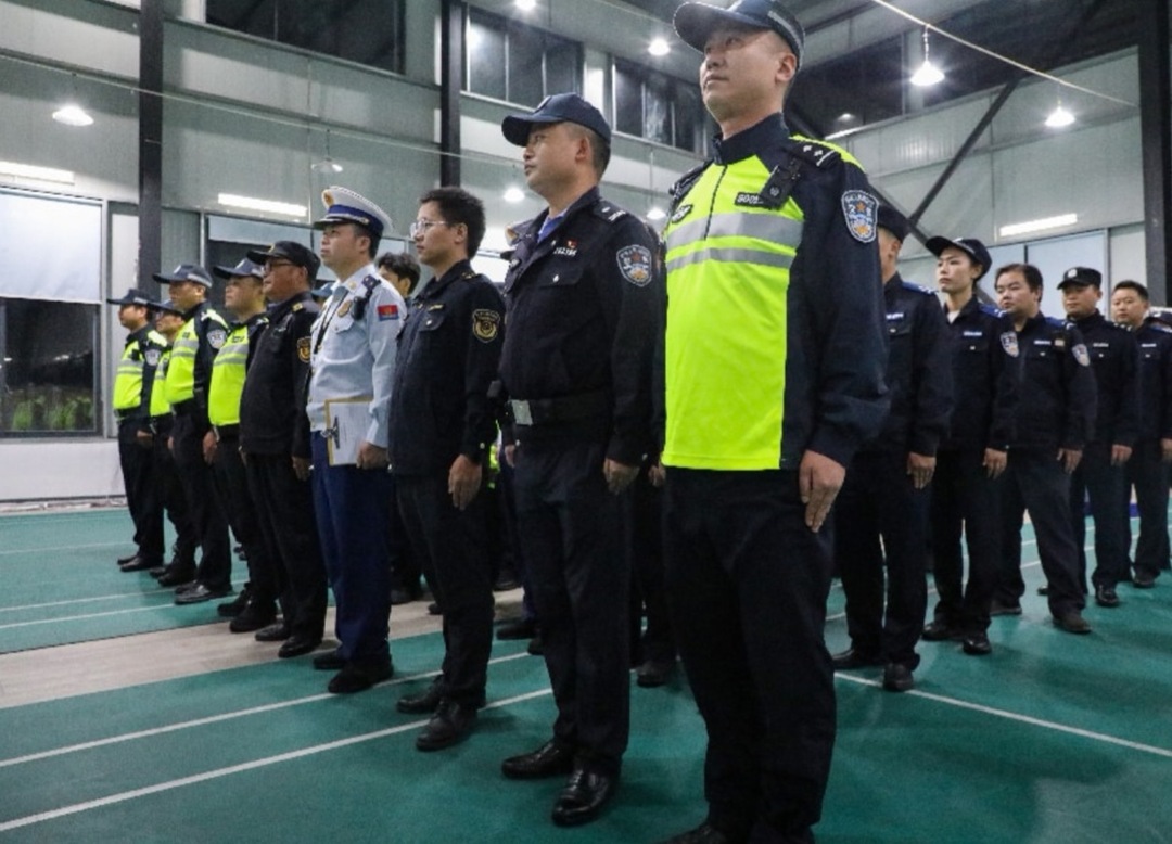 保靖县启动“两电”车辆及道路交通联合执法集中整治行动