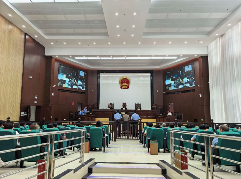 江永县委政法委组织开展政法系统旁听职务犯罪庭审警示教育活动