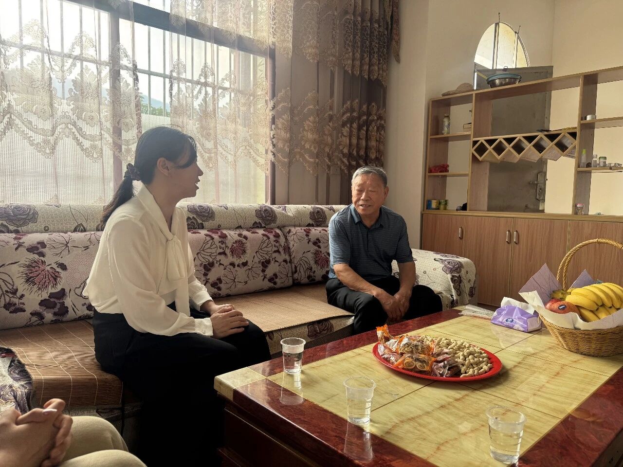 岁岁重阳暖桑榆，殷殷关切慰初心——双牌法院开展重阳节走访慰问退休干警活动